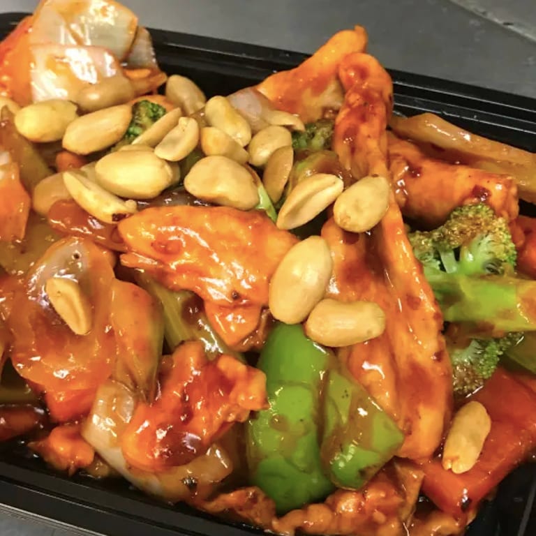 Authentic Chinese Flavors: Kung Pao Chicken Delight